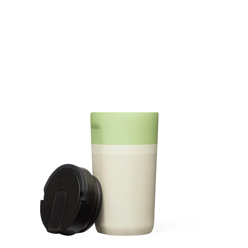star-warstm-kids-cup-s1 0b29a0bde323--grogu-kids-cup-product-lid-off.png
