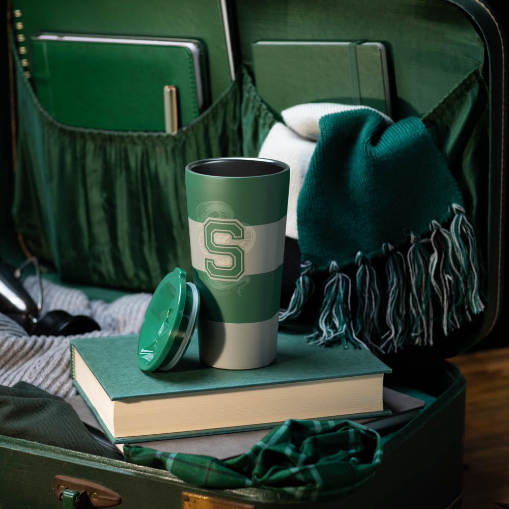 harry-potter-tumbler-f6 84ce9e4c9c5c--HarryPotter-Slytherin-4.jpg