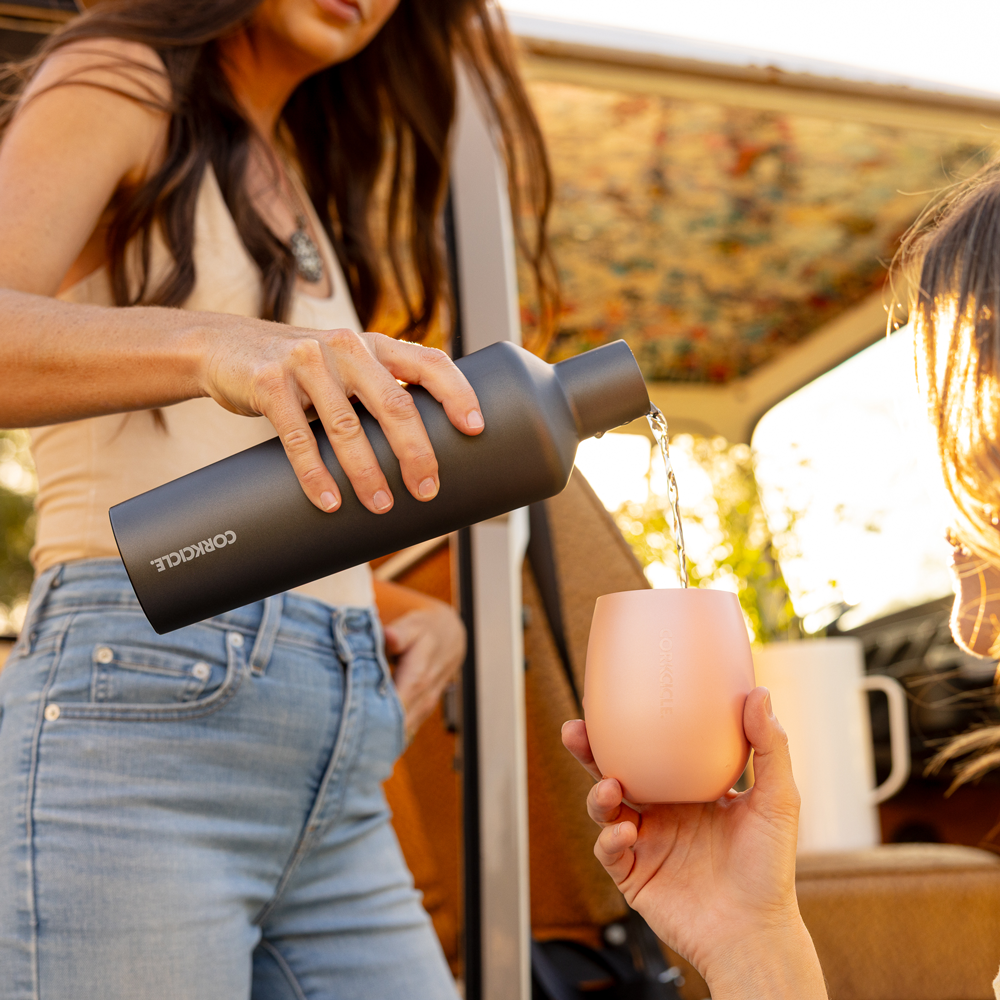 vinnebago-r6 e9a21e7fb71f--Vinnebago-lifestyle.png